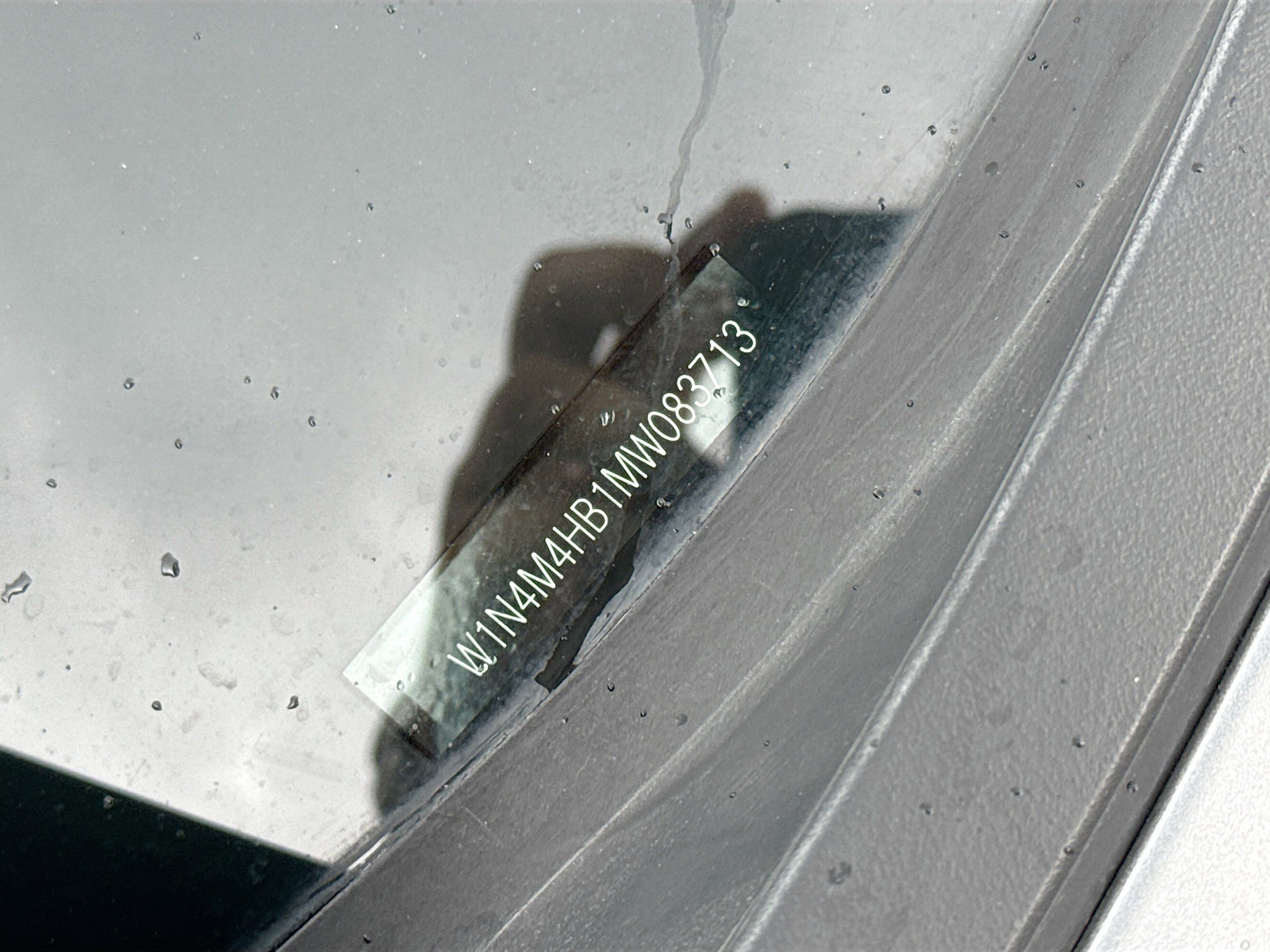 Used 2021 Mercedes-Benz GLB 250 4MATIC w/ Premium Package image 35