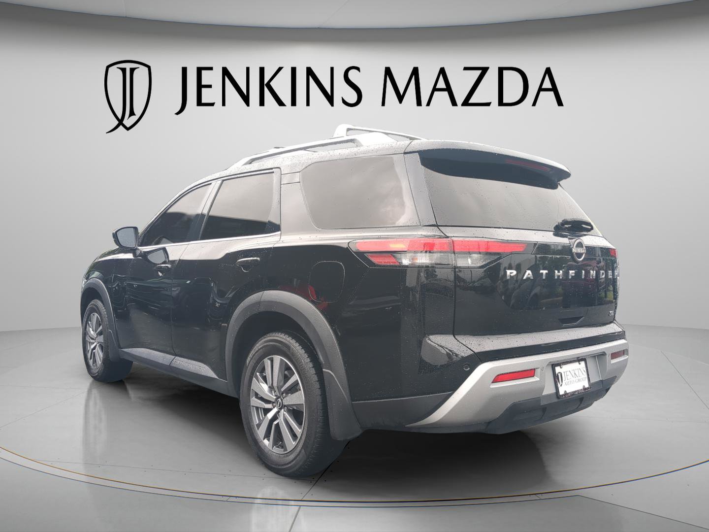 Used 2022 Nissan Pathfinder SL image 5