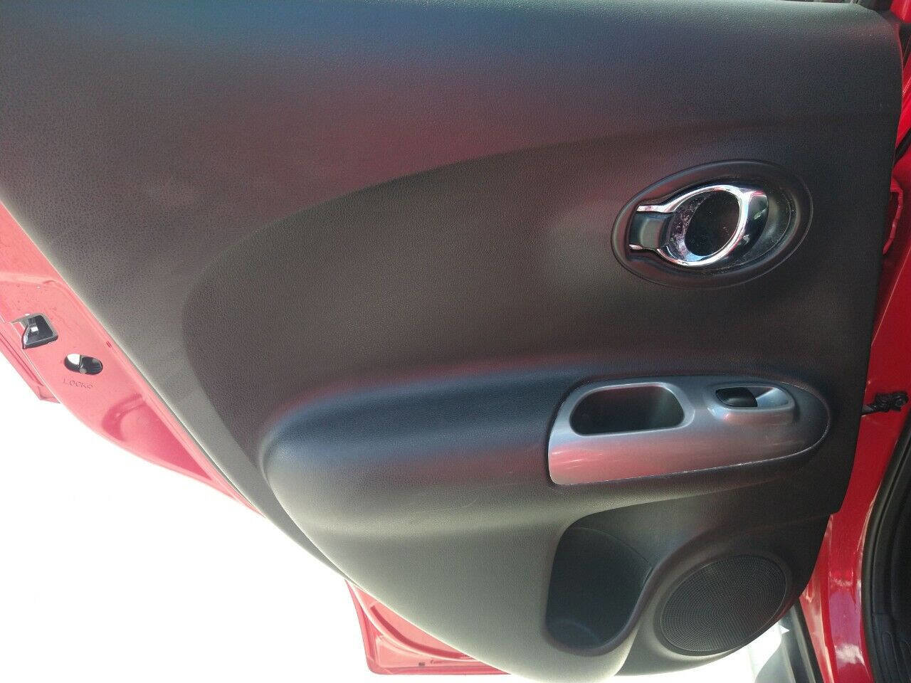 Used 2015 Nissan Juke SV w/ Technology Package image 35