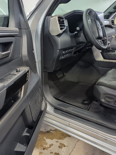 New 2026 Toyota Tundra Limited AWD/4WD image 18