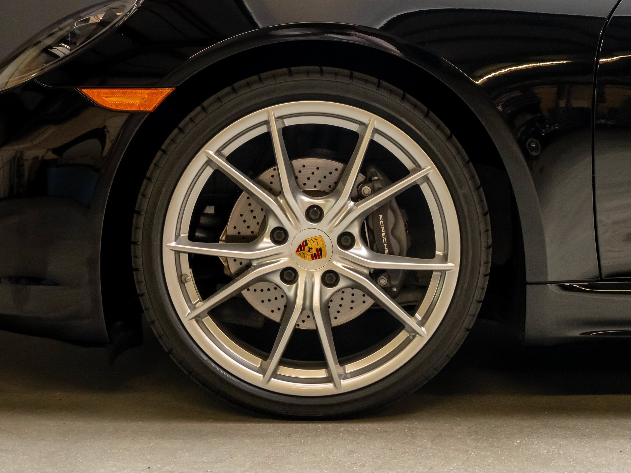 Certified 2018 Porsche 718 Cayman RWD image 16