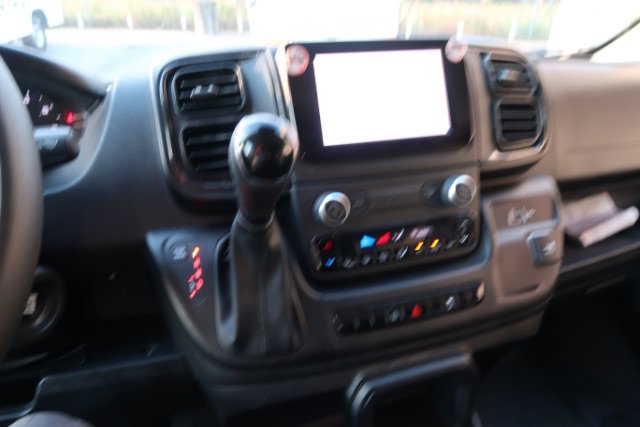 Used 2025 RAM ProMaster 2500 w/ Convenience Group FWD image 7