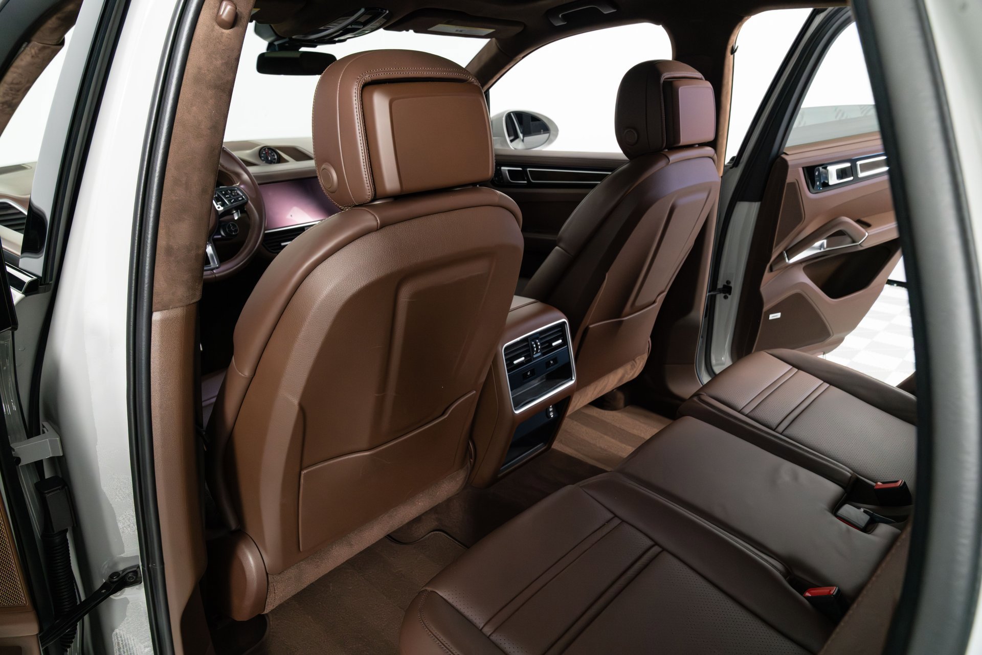 Used 2022 Porsche Cayenne Turbo AWD/4WD image 20