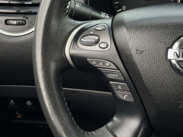 Used 2017 Nissan Pathfinder Platinum FWD image 13