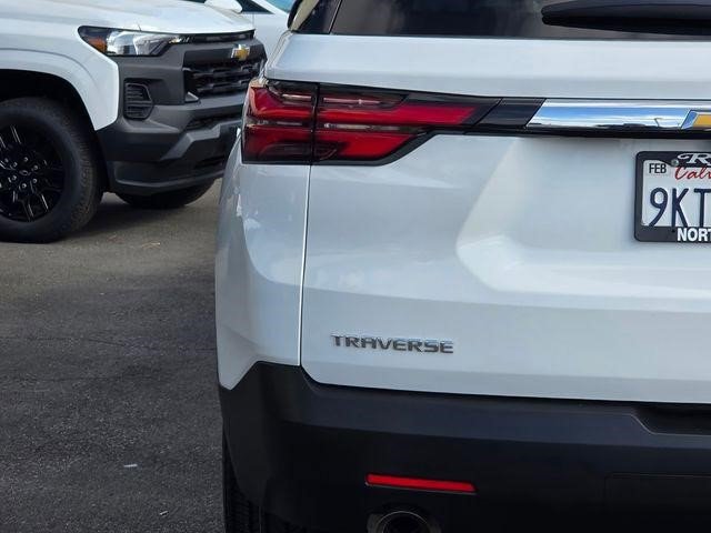 Certified 2023 Chevrolet Traverse LS w/ LPO, Cargo Package FWD image 12