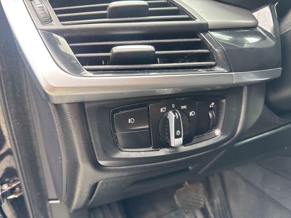 Used 2015 BMW X5 xDrive50i image 16