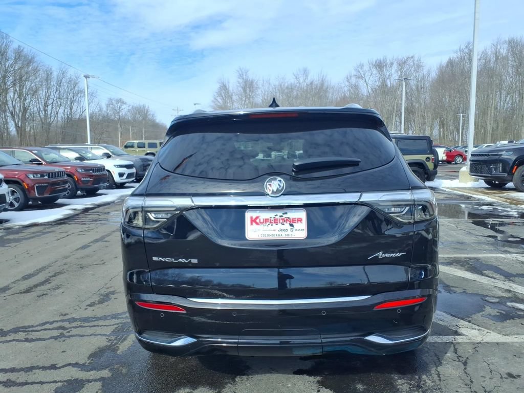 Used 2023 Buick Enclave Avenir w/ Avenir Technology Package FWD image 8