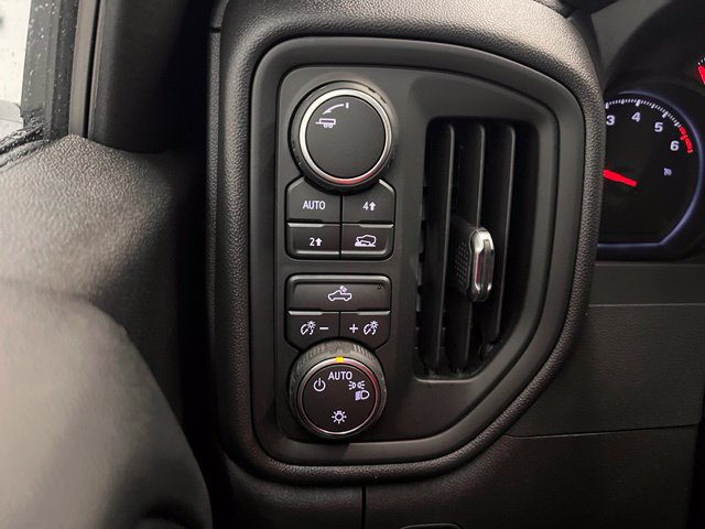 New 2026 Chevrolet Silverado 1500 Custom w/ Turbomax Blackout Package AWD/4WD image 39