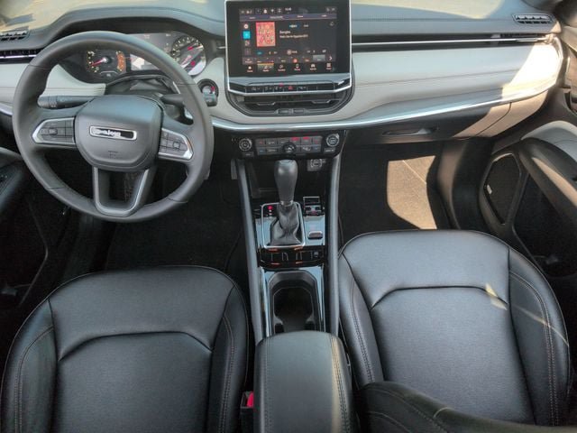 Certified 2024 Jeep Compass Limited w/ Sun and Sound Group AWD/4WD image 18