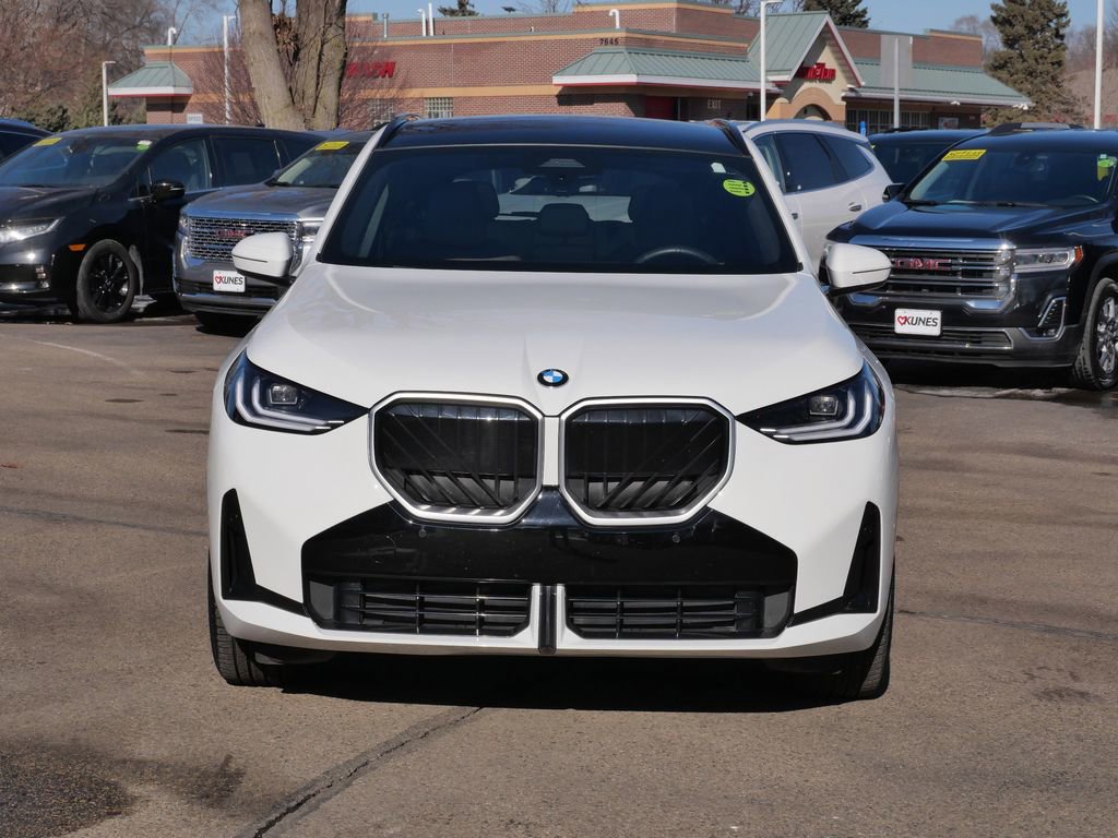 Used 2025 BMW X3 xDrive30i w/ M Sport Package image 2