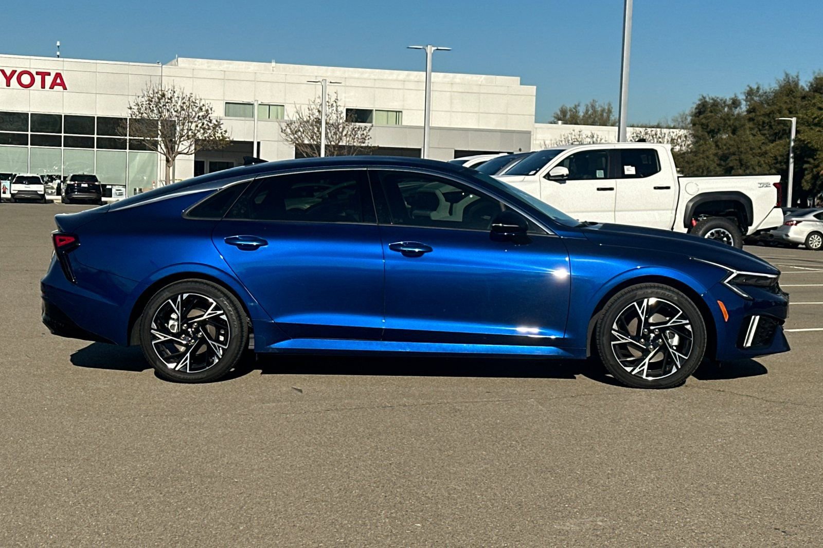 Used 2025 Kia K5 GT-Line image 3