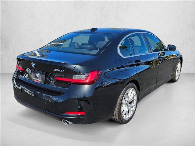 Used 2025 BMW 330i Sedan w/ Convenience Package image 5