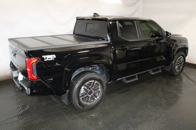 Used 2024 Toyota Tacoma TRD Sport w/ TRD Sport Upgrade Package AWD/4WD image 5