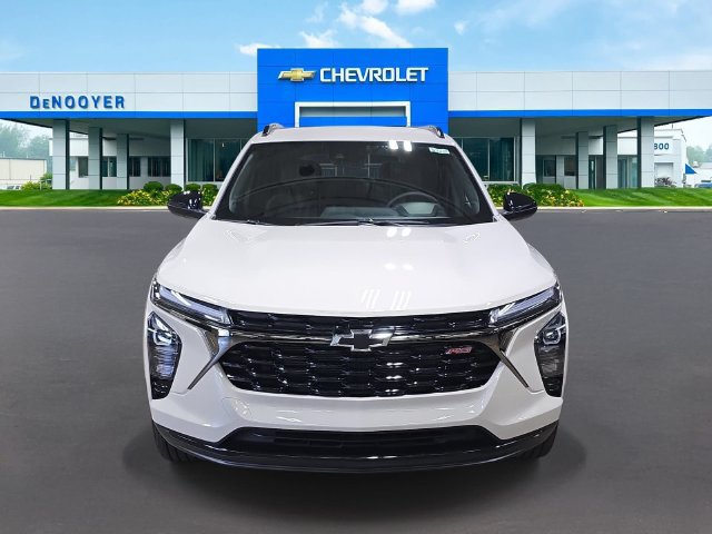 New 2026 Chevrolet Trax RS w/ Driver Confidence Package FWD image 3