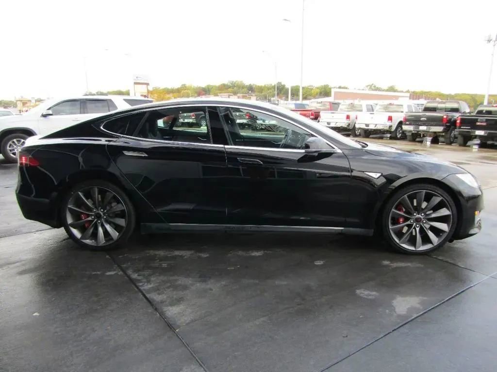 Used 2015 Tesla Model S 85D image 8