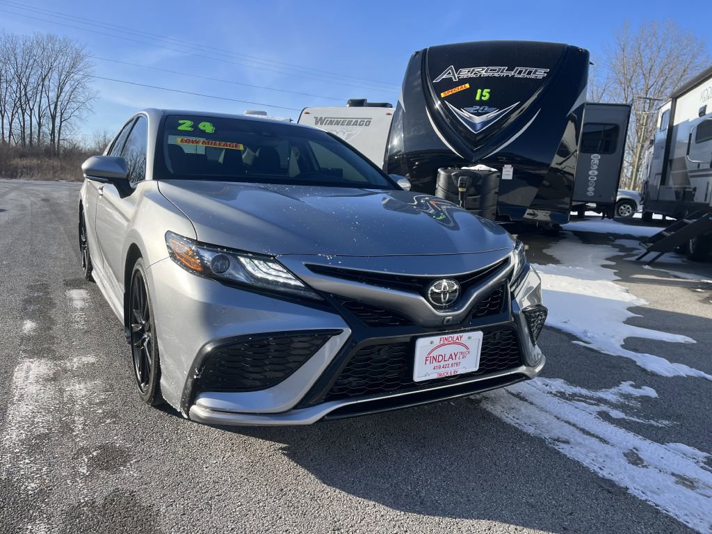 Used 2024 Toyota Camry XSE w/ Navigation Package image 3
