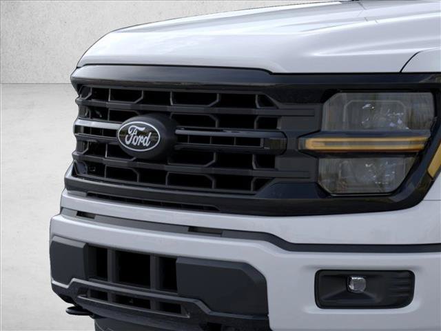 New 2026 Ford F150 XLT w/ XLT Black Appearance Package AWD/4WD image 17