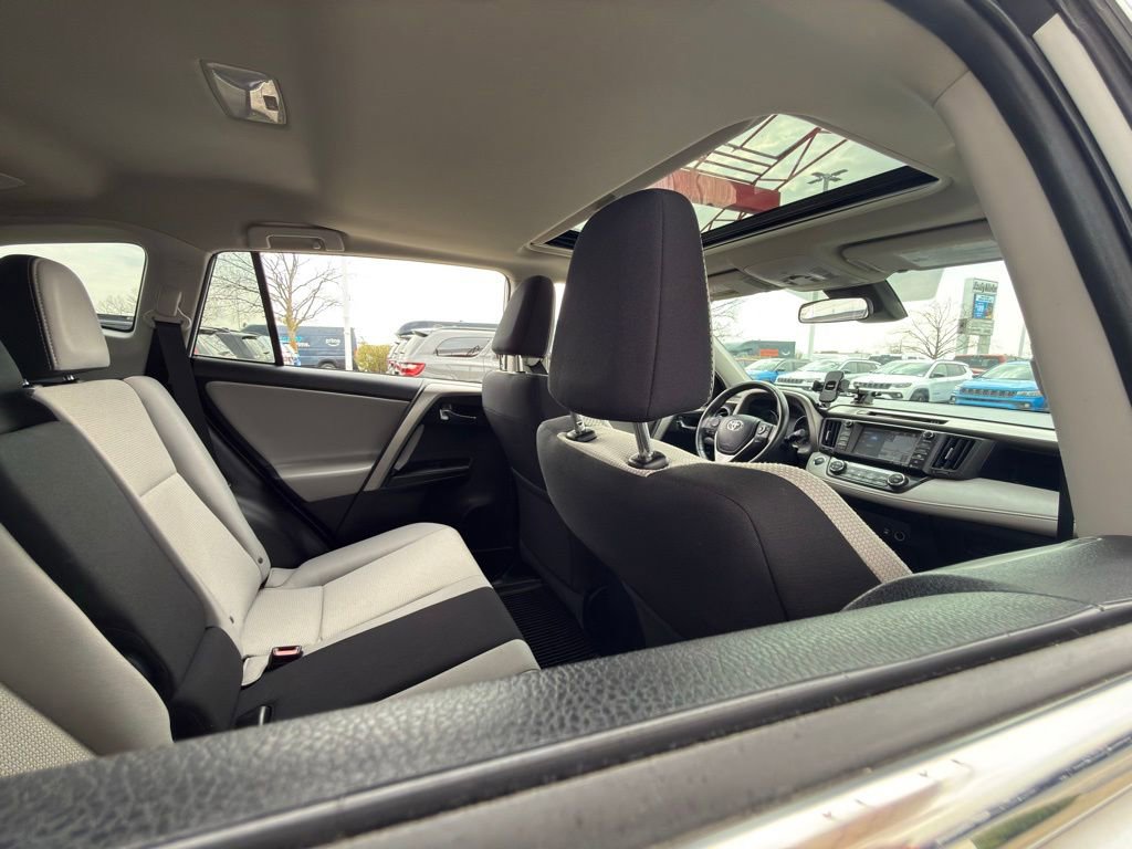 Used 2017 Toyota RAV4 XLE image 34