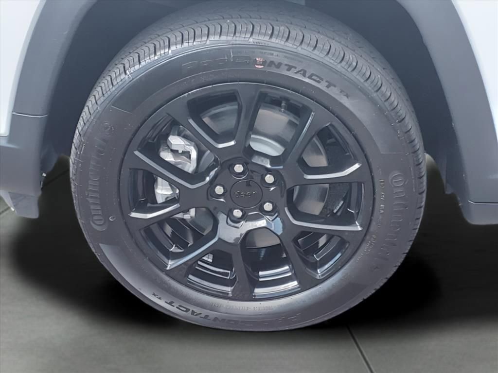 Used 2023 Jeep Compass Altitude w/ Sun and Sound Group image 16