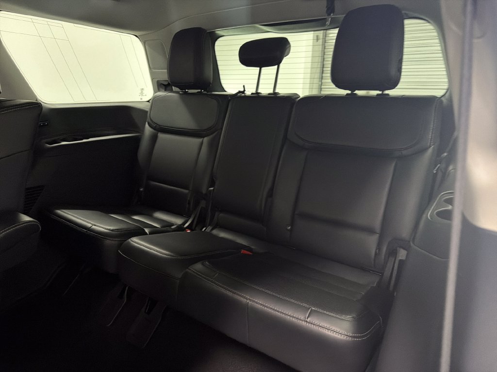 Used 2025 Ford Expedition Platinum AWD/4WD image 16