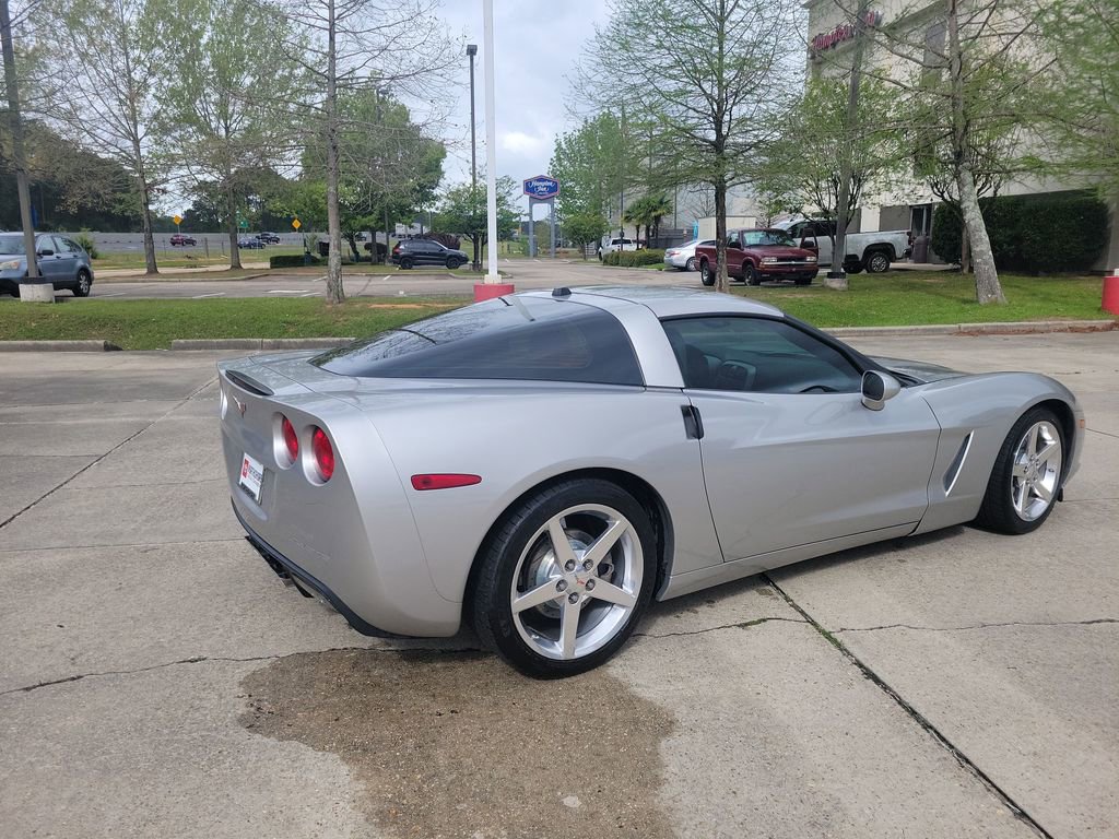 Used 2005 Chevrolet Corvette Coupe w/ Preferred Equipment Group image 8