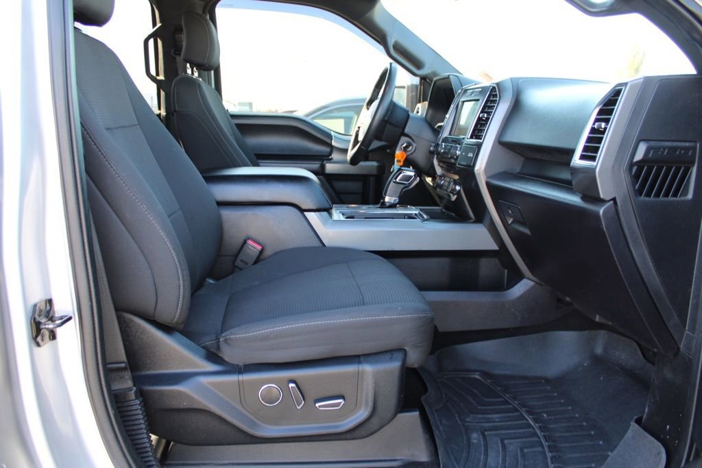 Used 2016 Ford F150 XLT w/ Equipment Group 302A Luxury image 20