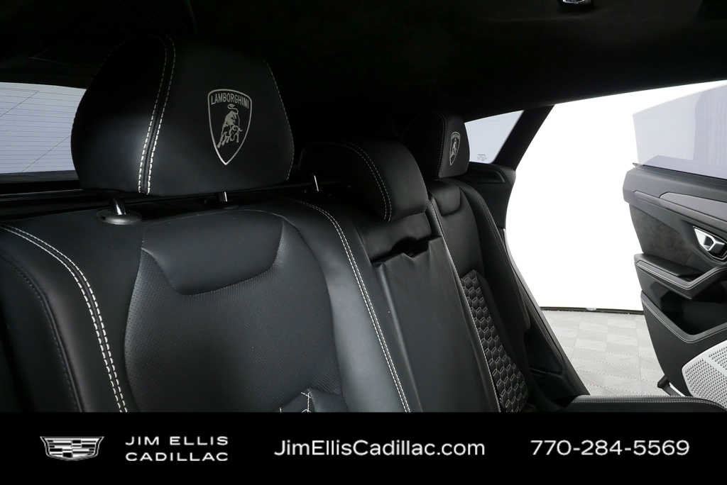 Used 2022 Lamborghini Urus image 24