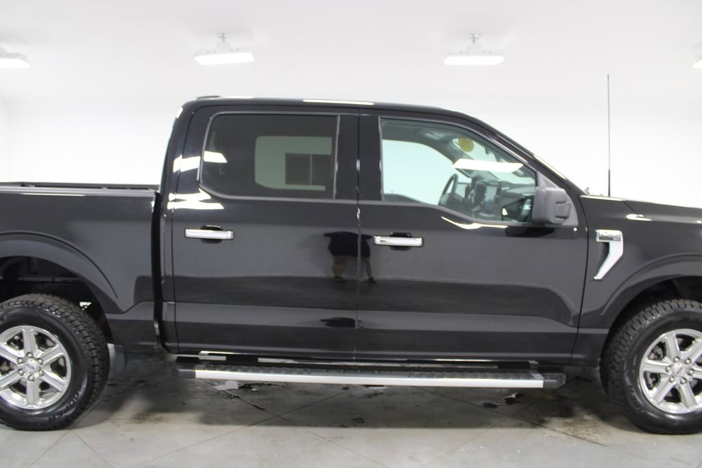 Used 2025 Ford F150 XLT w/ Equipment Group 301A Standard AWD/4WD image 11