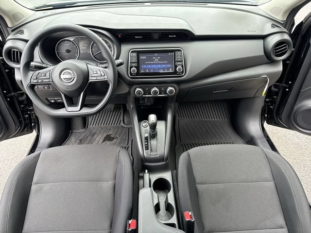 New 2025 Nissan Kicks Play S FWD image 9