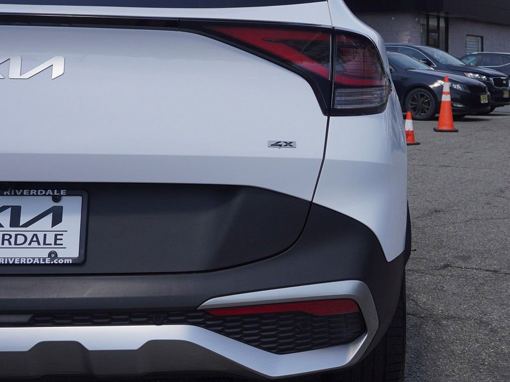 Used 2023 Kia Sportage EX image 15