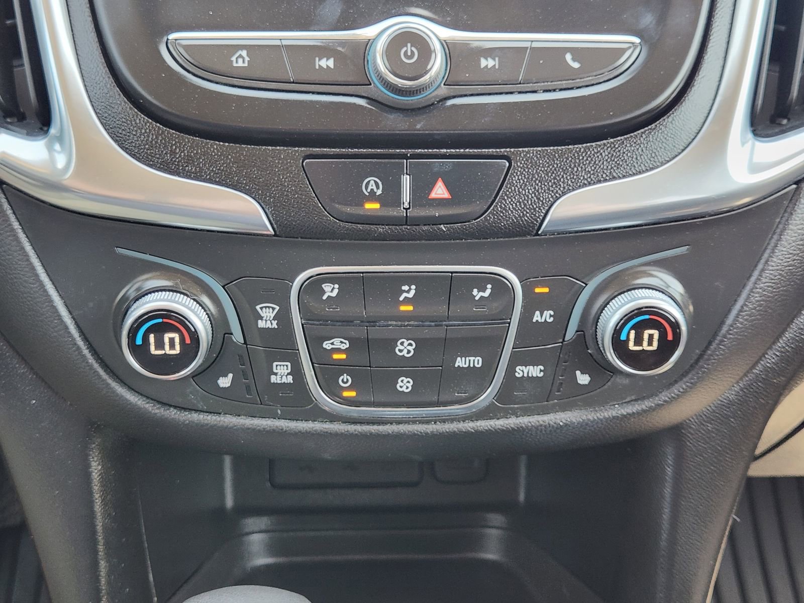 Used 2022 Chevrolet Equinox LT image 19