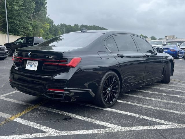 Used 2021 BMW 740i w/ Premium Package RWD image 3