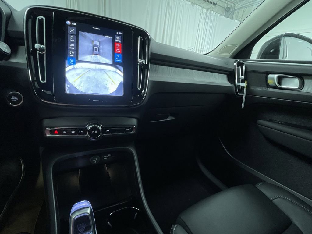 New 2026 Volvo XC40 B5 Plus w/ Protection Package Premier image 12