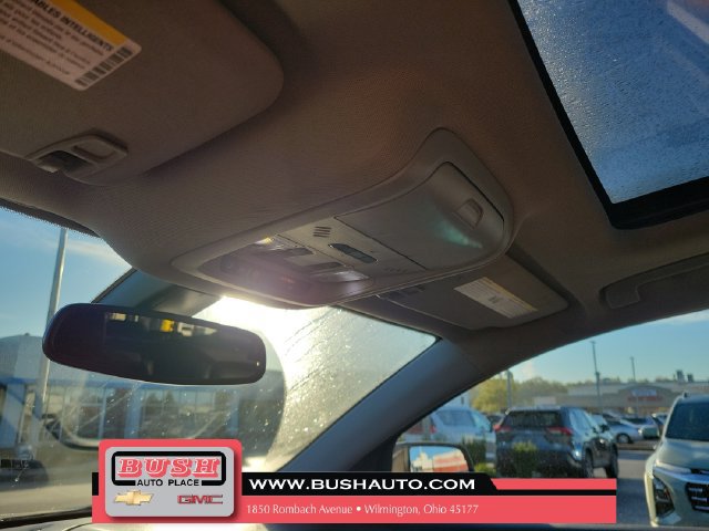 Used 2019 GMC Acadia SLT w/ LPO, Floor Liner Package AWD/4WD image 30