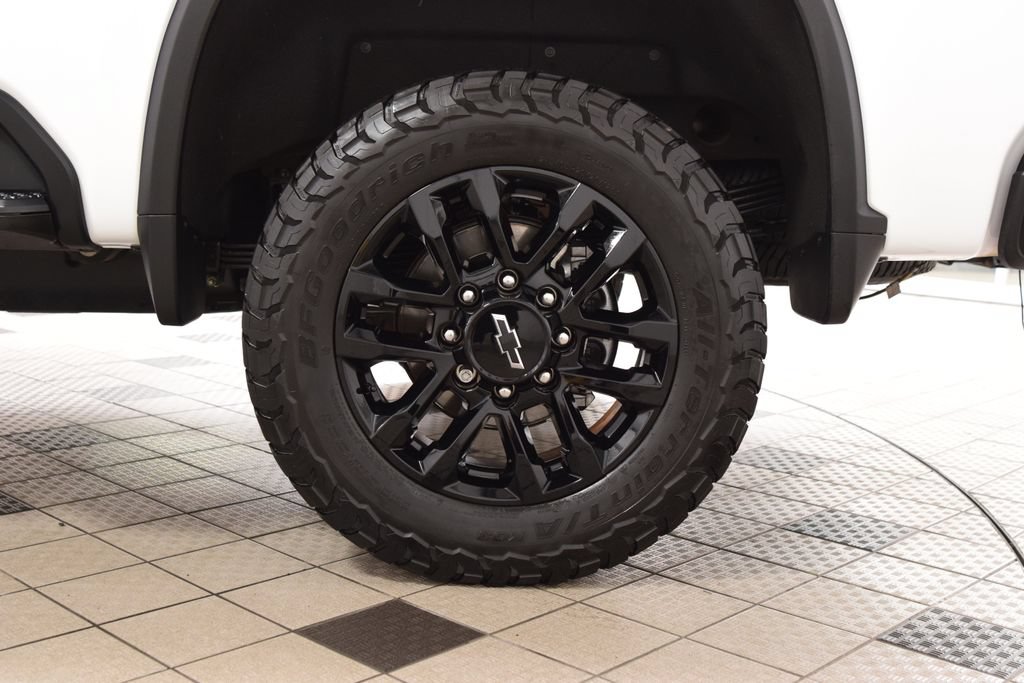 Used 2025 Chevrolet Silverado 2500 LTZ w/ LTZ Plus Package AWD/4WD image 28