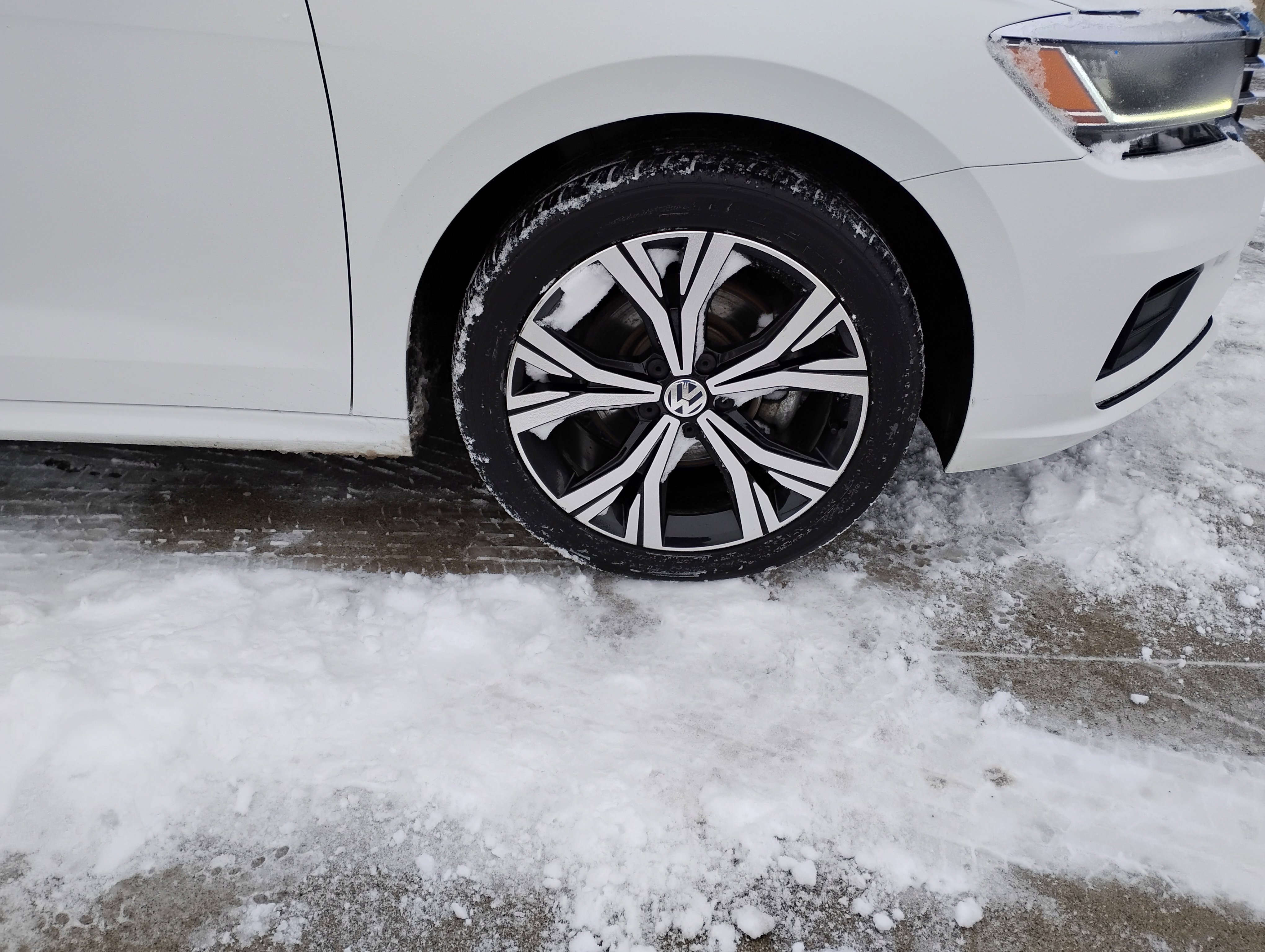 Used 2021 Volkswagen Passat 2.0T SE image 25