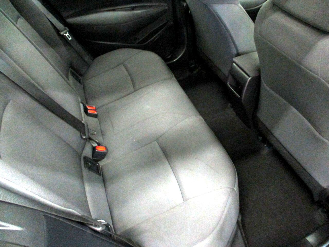 Used 2021 Toyota Corolla LE image 11