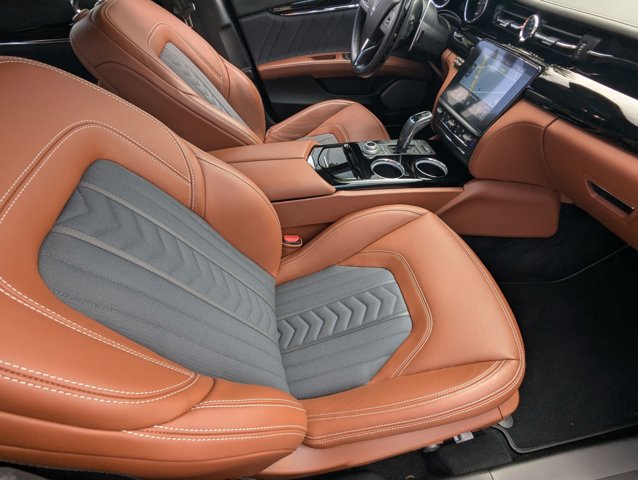 Used 2019 Maserati Quattroporte GTS GranLusso image 19