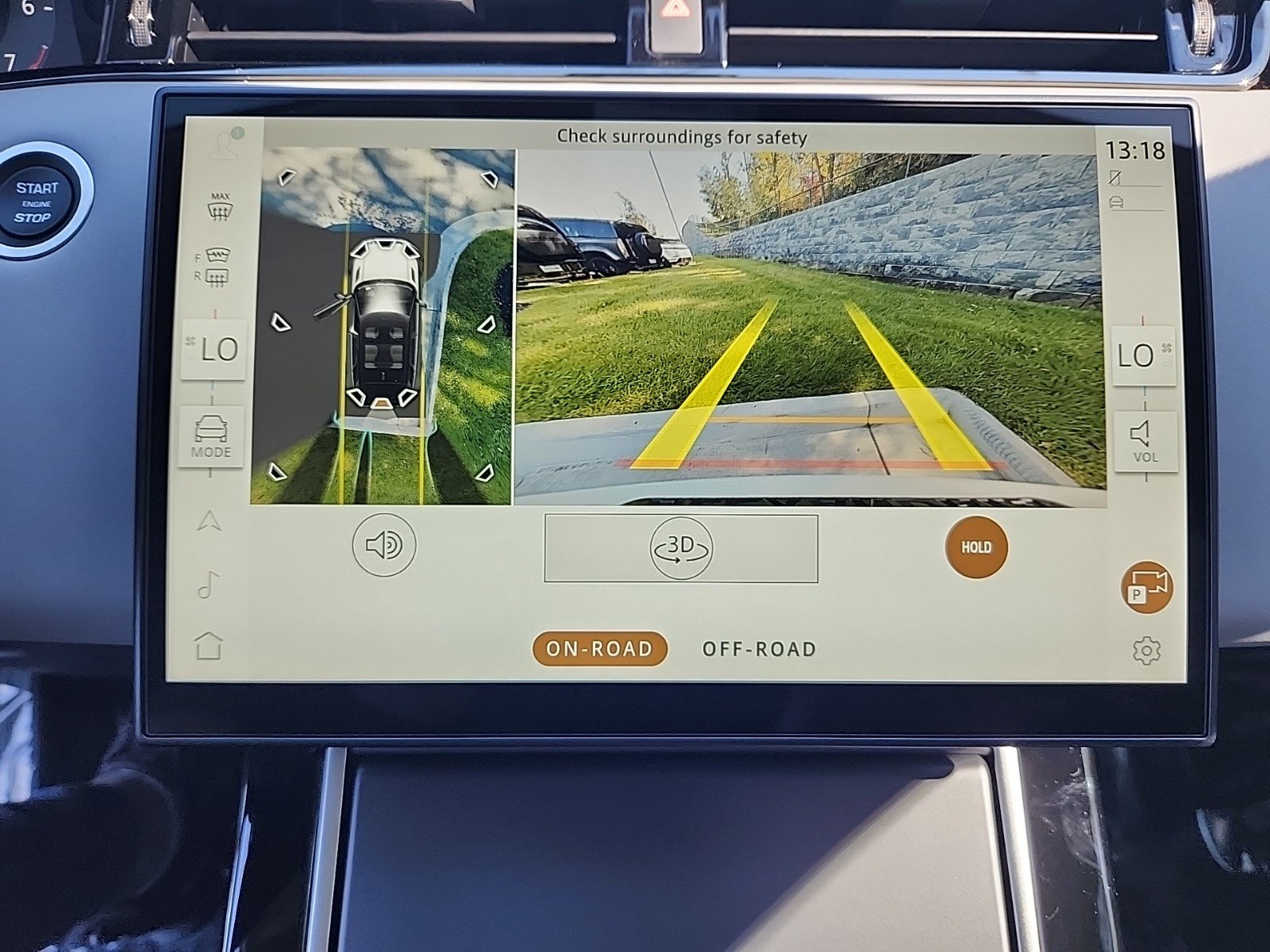 Used 2025 Land Rover Range Rover Evoque Dynamic SE image 22