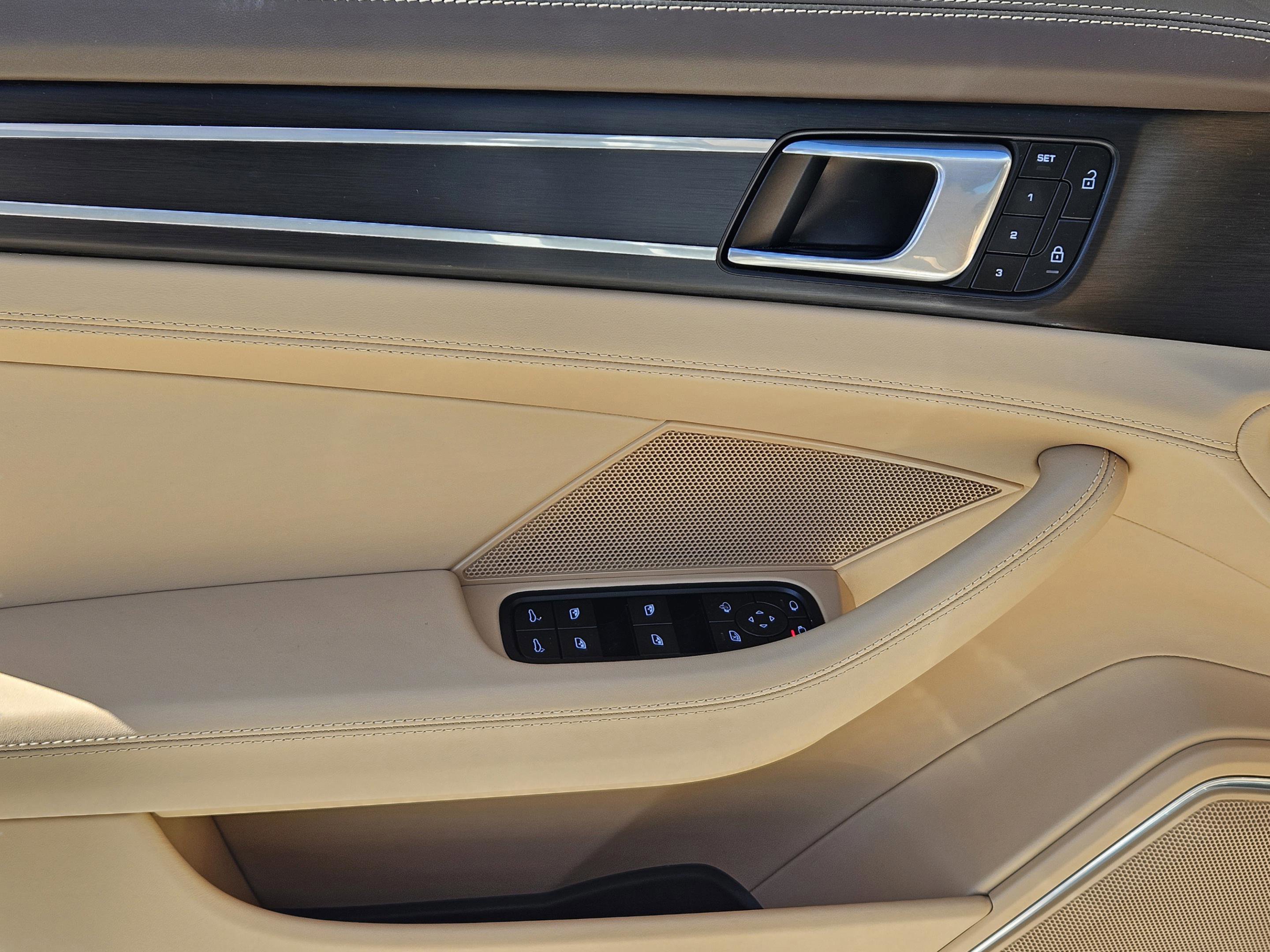 Certified 2023 Porsche Panamera Platinum Edition image 22