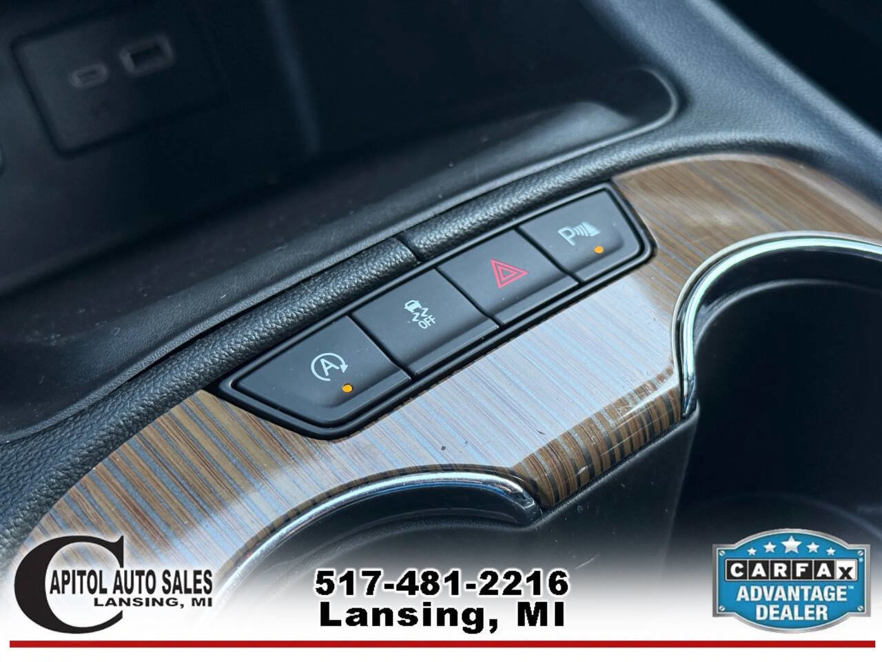 Used 2021 GMC Acadia SLE w/ Driver Convenience Package image 33