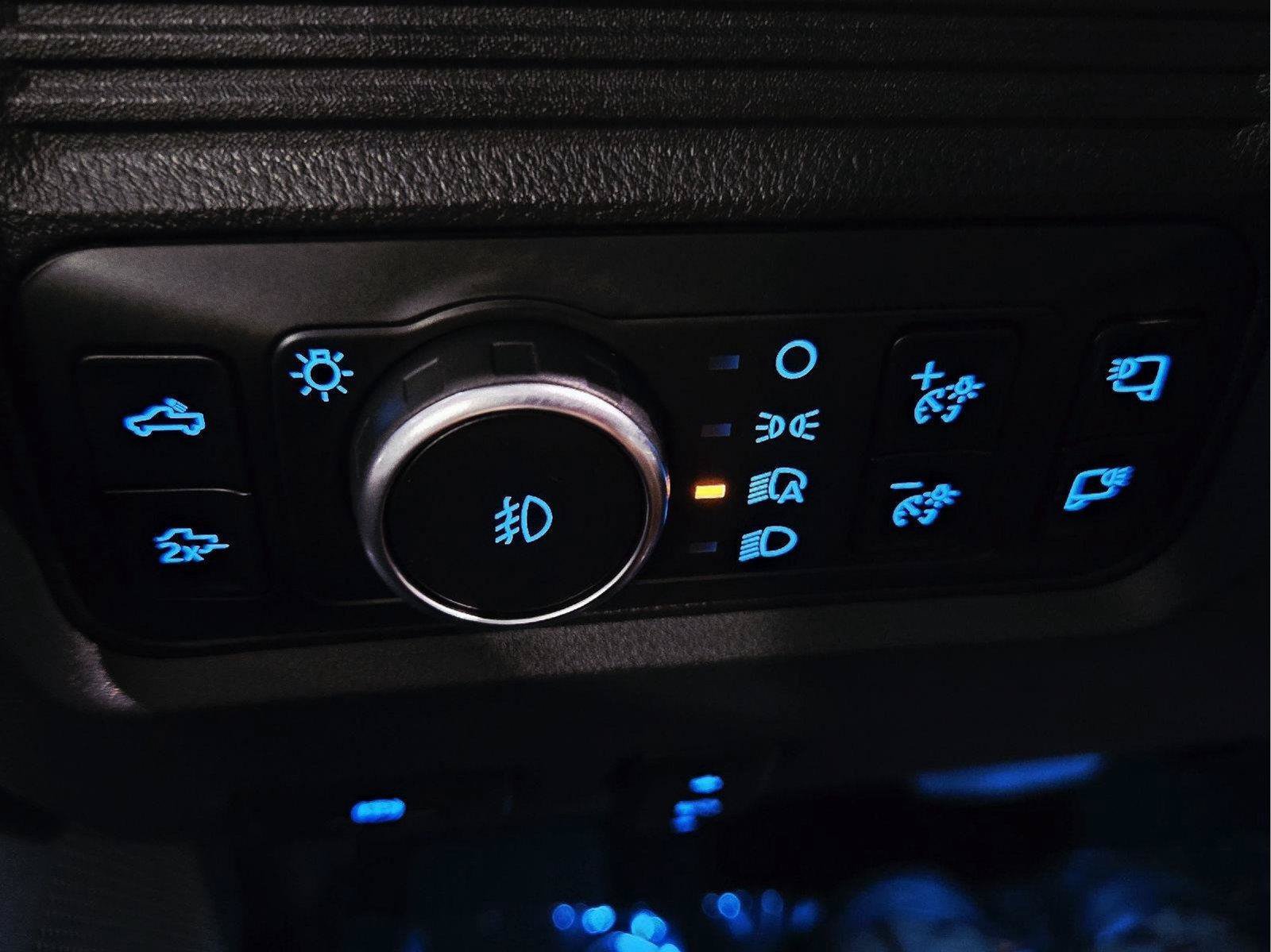 Used 2025 Ford F450 Lariat AWD/4WD image 29