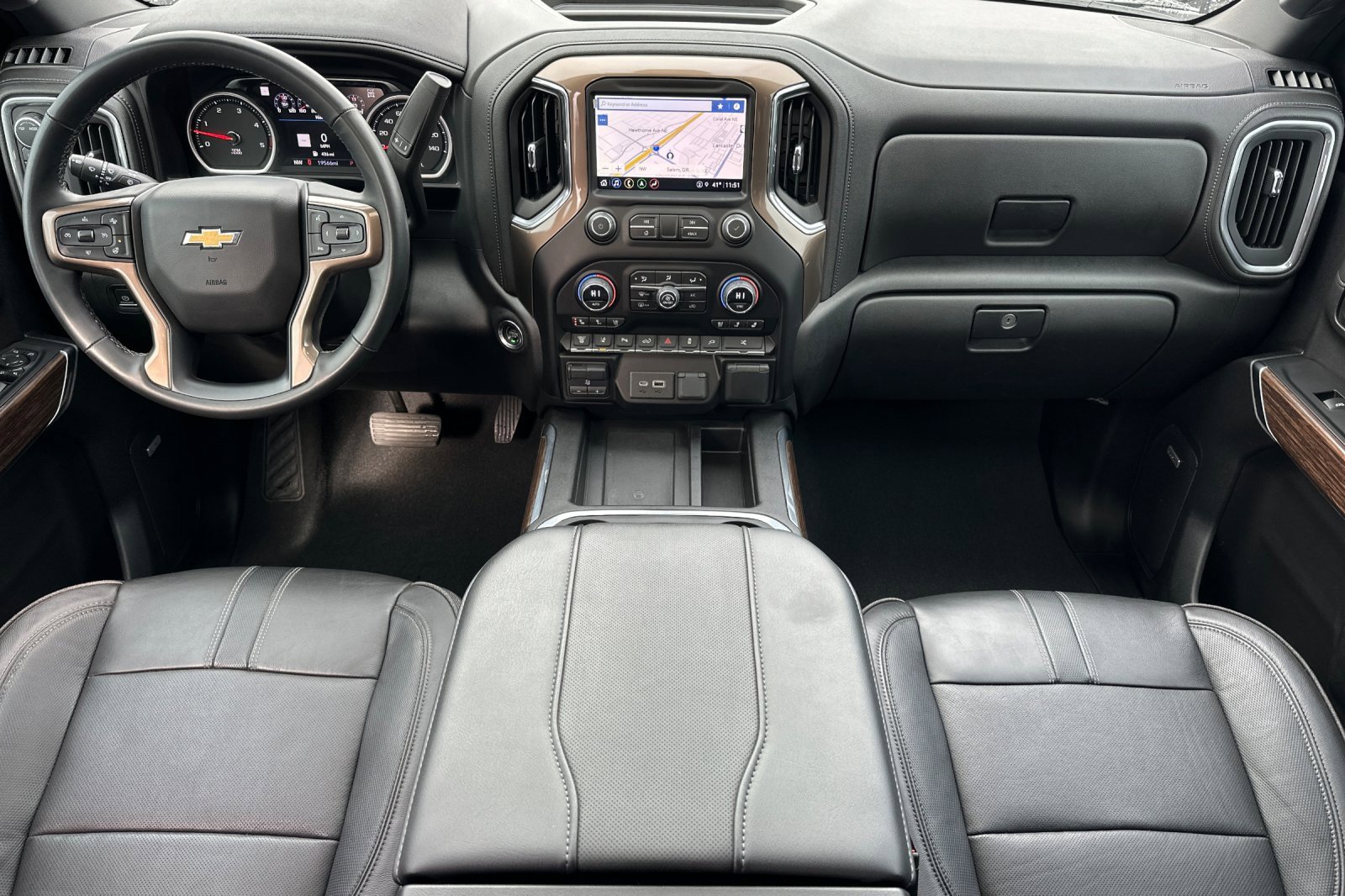 Used 2023 Chevrolet Silverado 3500 High Country image 13