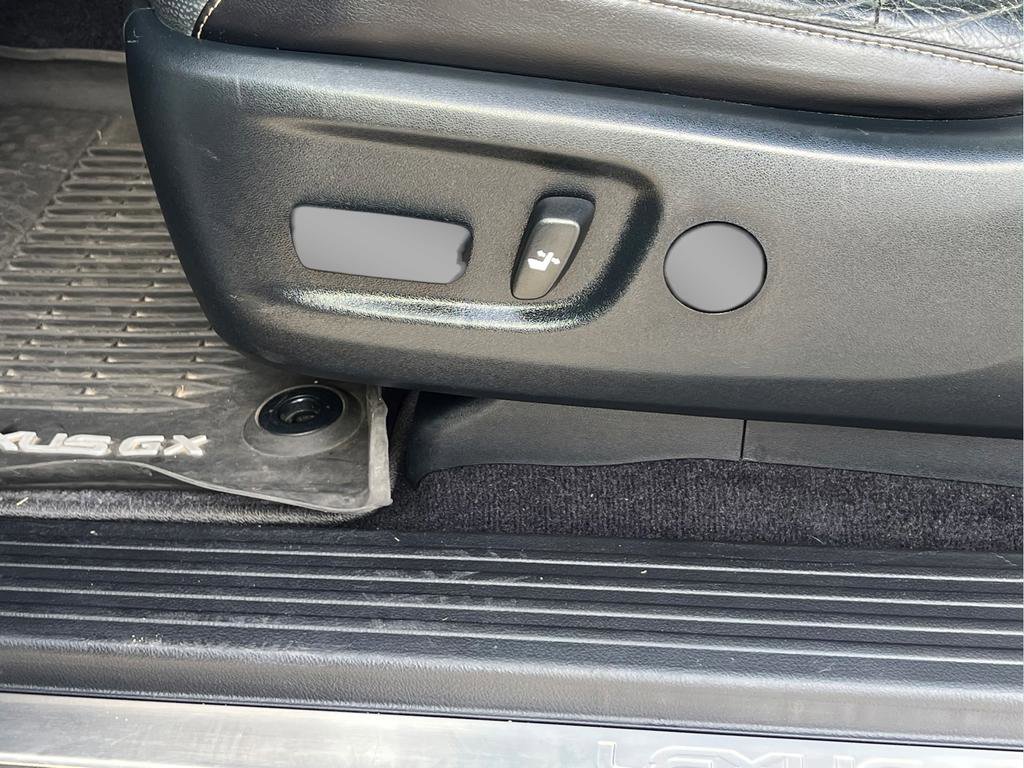 Used 2017 Lexus GX 460 Premium w/ Premium Package image 27