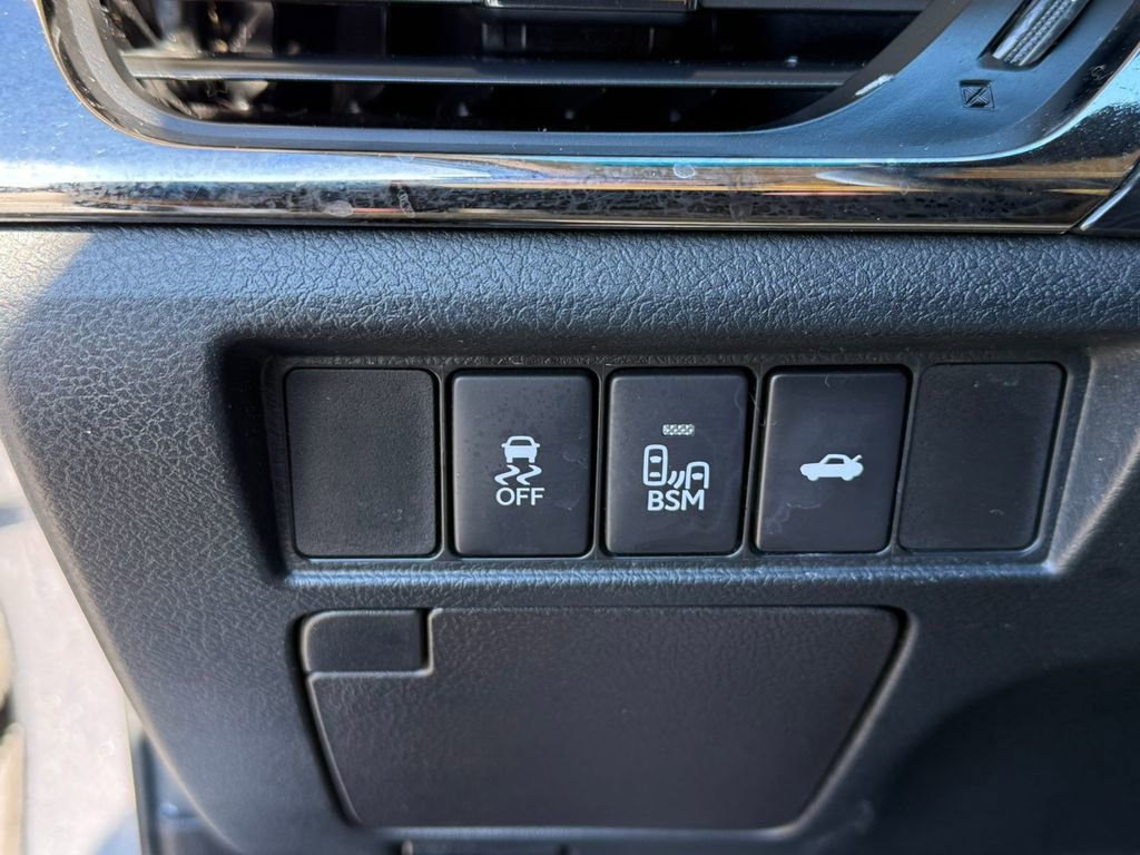 Used 2016 Toyota Avalon Touring image 30