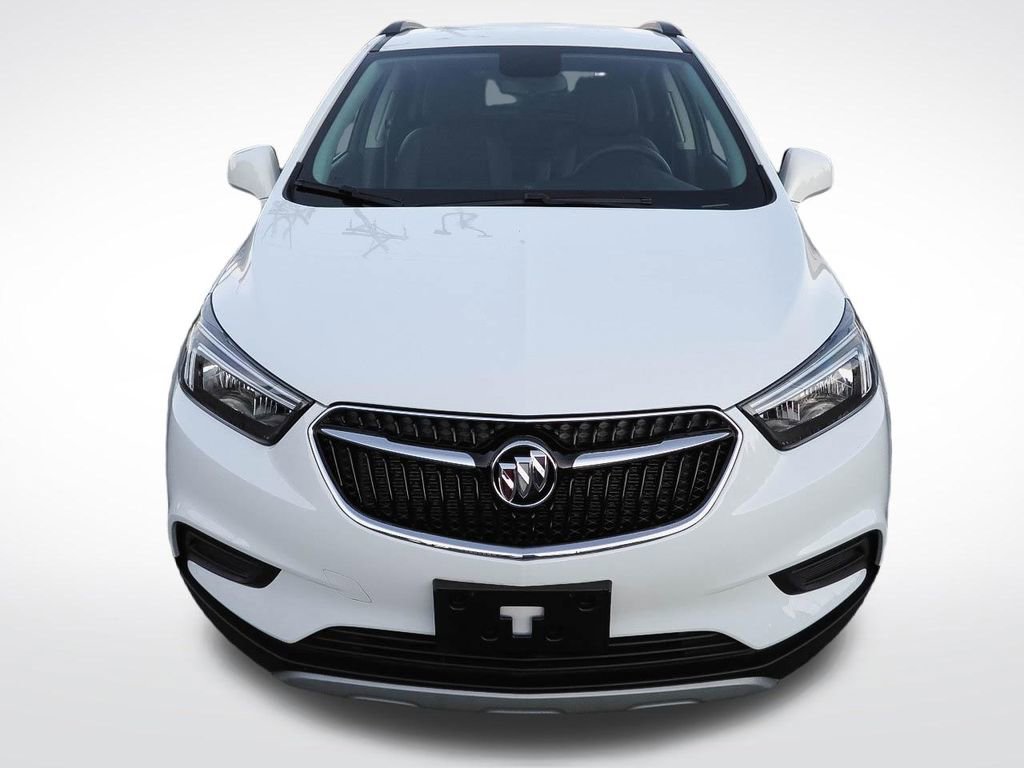 Used 2022 Buick Encore Preferred w/ Safety Package image 2