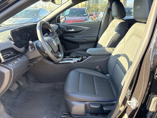 Used 2025 Buick Envista Sport Touring w/ Advanced Safety Package image 18