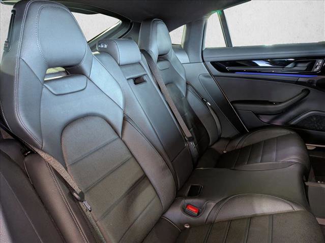 Used 2024 Porsche Panamera image 21