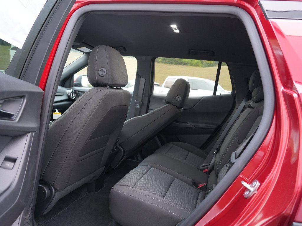 New 2027 Chevrolet Equinox LT AWD/4WD image 10