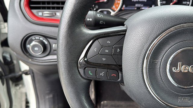 Certified 2022 Jeep Renegade Trailhawk AWD/4WD image 16